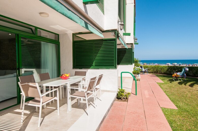 Beachfront Apartment Las Burras Fa03