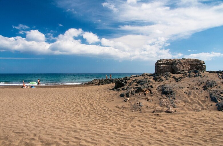 Beachfront Apartment Las Burras Fa03