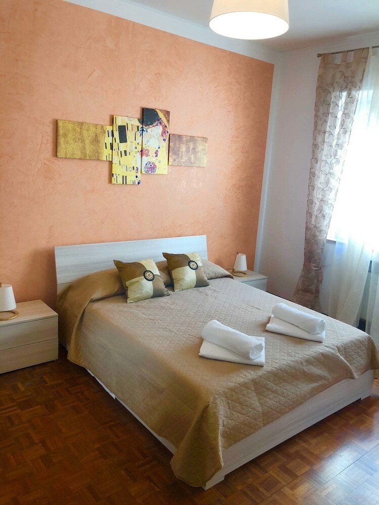 Genova Center Apartment