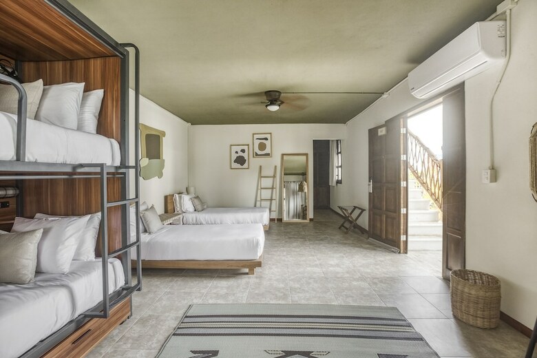 Hostal Selina Los Lirios Tulum