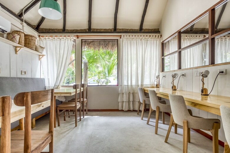 Hostal Selina Los Lirios Tulum