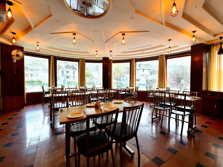 Hotel Capital O 30169 Signature Manaali