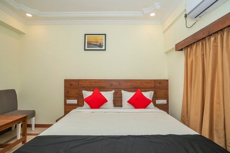 Hotel Capital O 13184 Savi International
