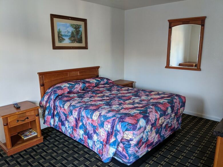 Motel Deluxe Inn