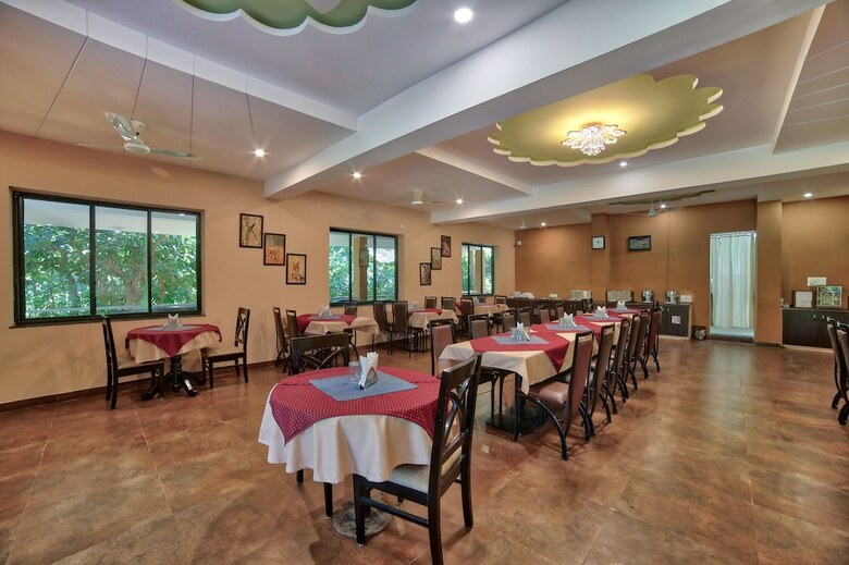 Hotel Palette - Tadoba Tiger King Resort