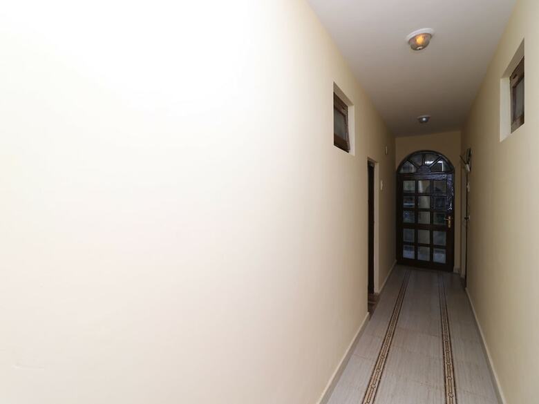 Hotel Oyo 29715 Stone Cafe & Rooms