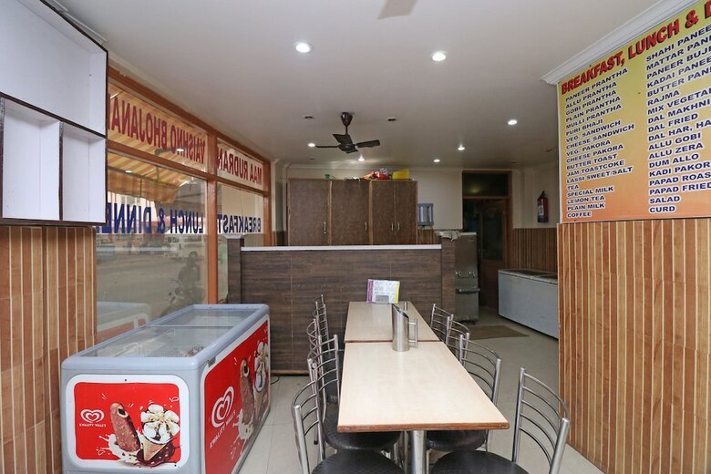 Hotel Oyo 22242 Maa Rudrani Resort
