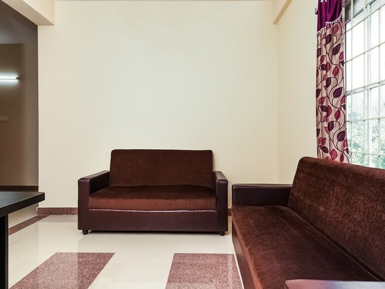 Hotel Oyo 30741 The Purple Stay