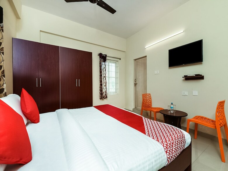 Hotel Oyo 30741 The Purple Stay