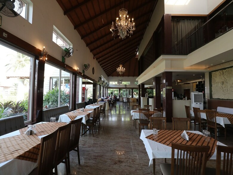 Oyo 28682 Hotel Devika