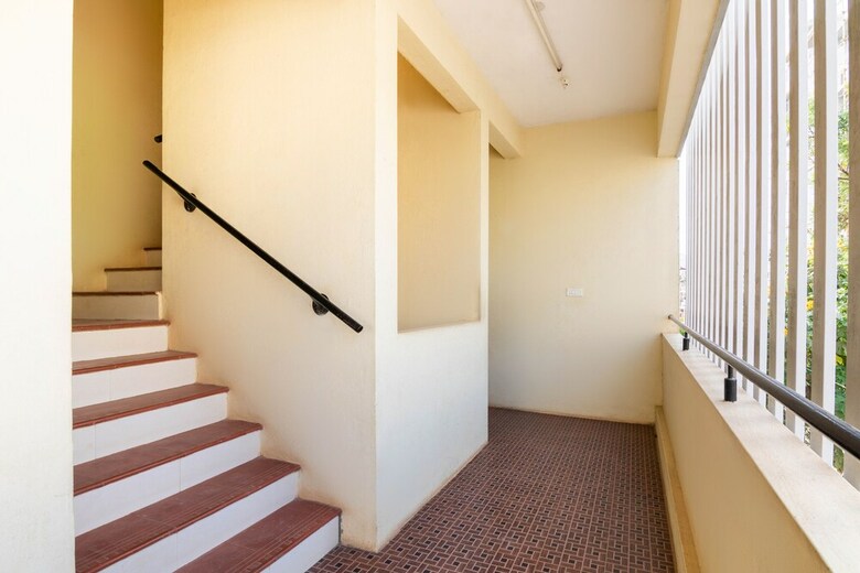 Hotel Oyo 22900 Sri Sai Suites