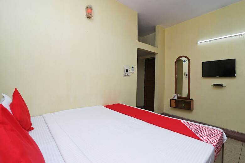Hotel Oyo 18668 Ananya Guest House
