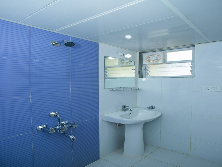 Hotel Oyo 23070 Ocean View Associates