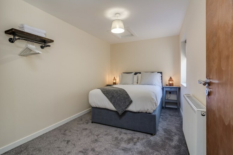 Meadowbank Place