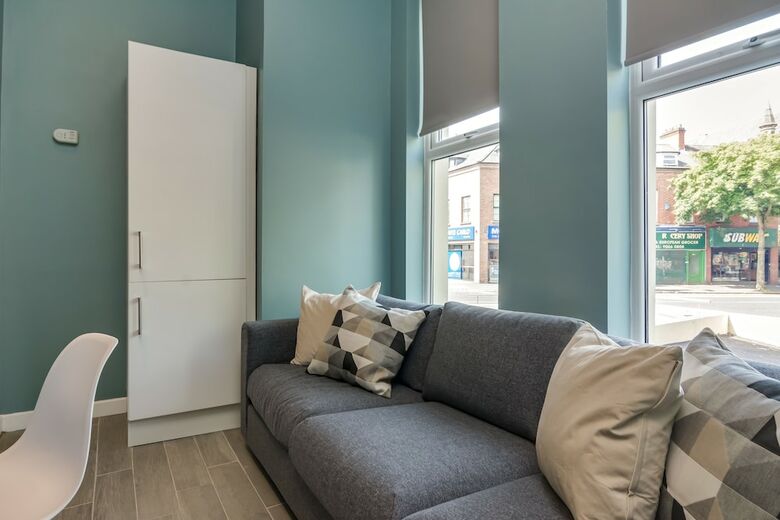 Meadowbank Place