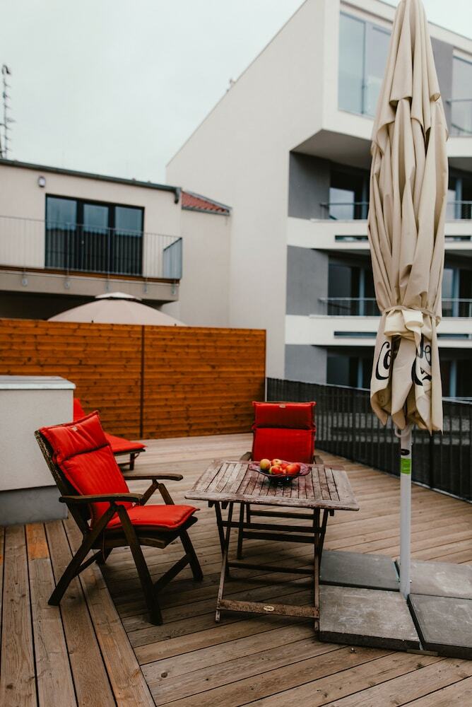 Wake Up Apartments