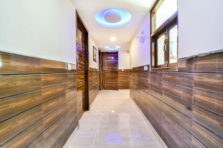 Fabhotel Pearl Suite