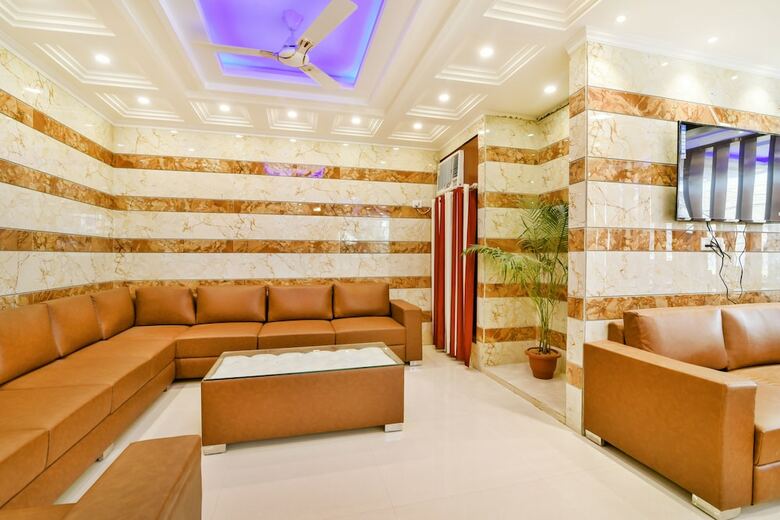 Fabhotel Pearl Suite