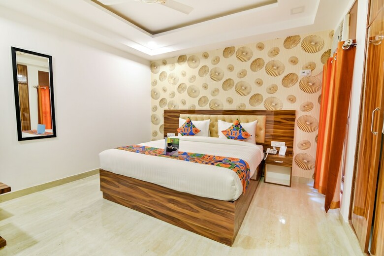 Fabhotel Pearl Suite