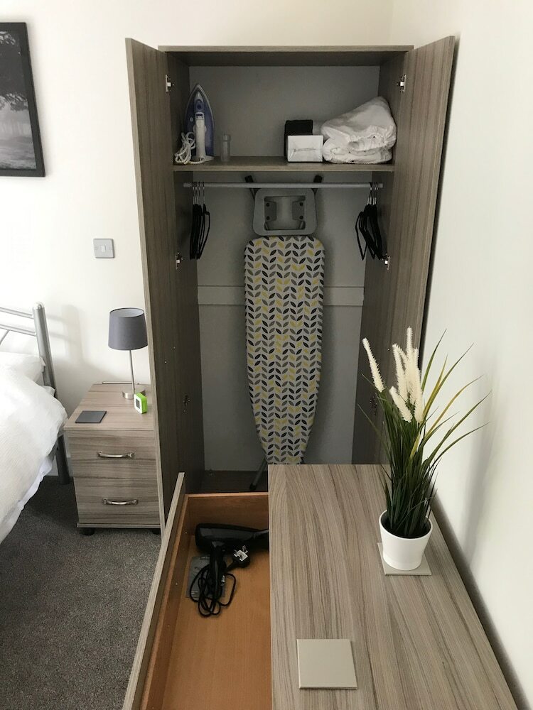 Swift Apartment 5 - Shield House