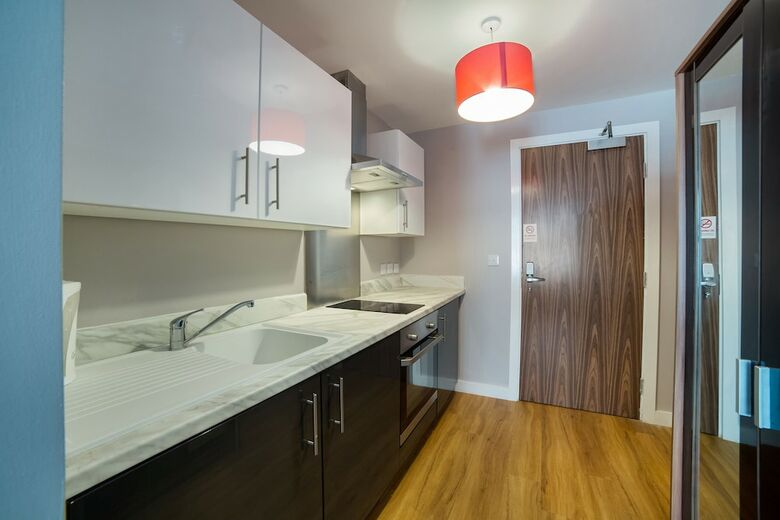 Oyo Vincent Apartments