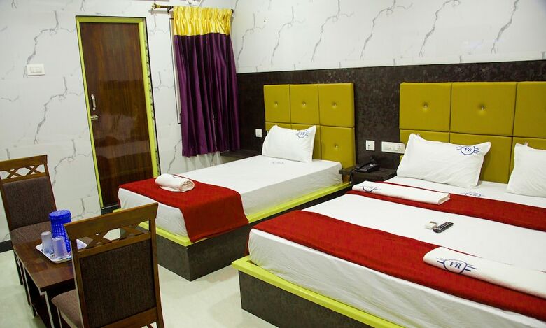 Hotel Vel Residency