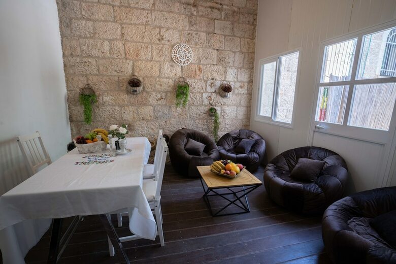 Hotel Jerusalem Home