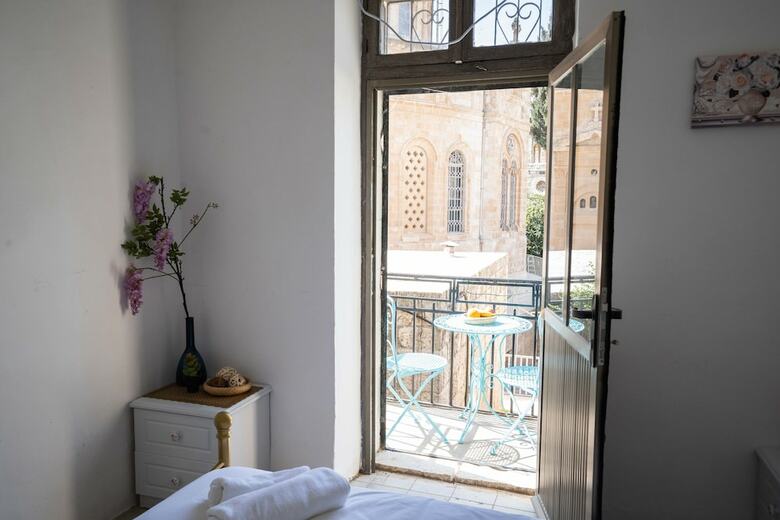 Hotel Jerusalem Home