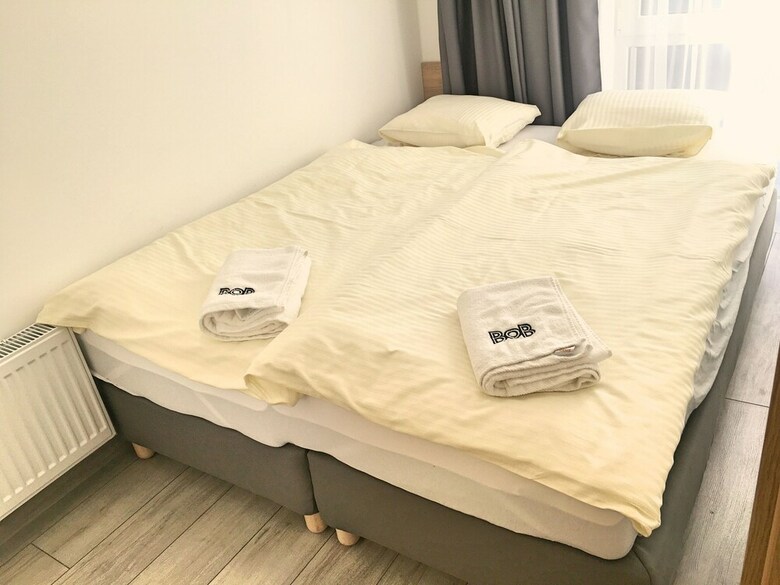 Bob Apartments