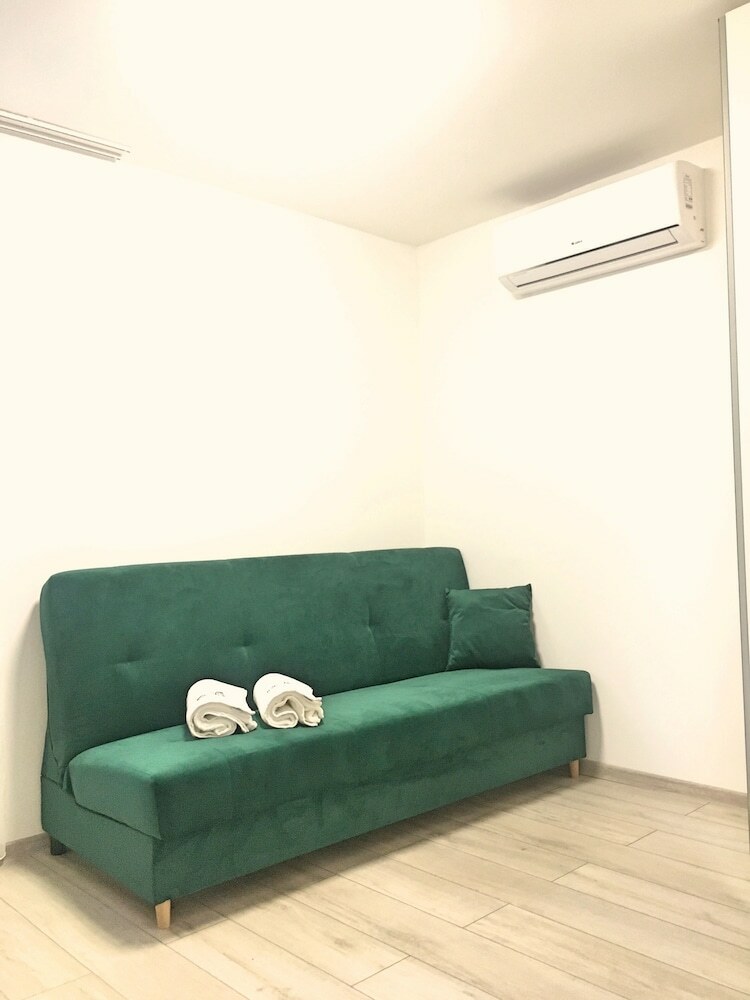 Bob Apartments