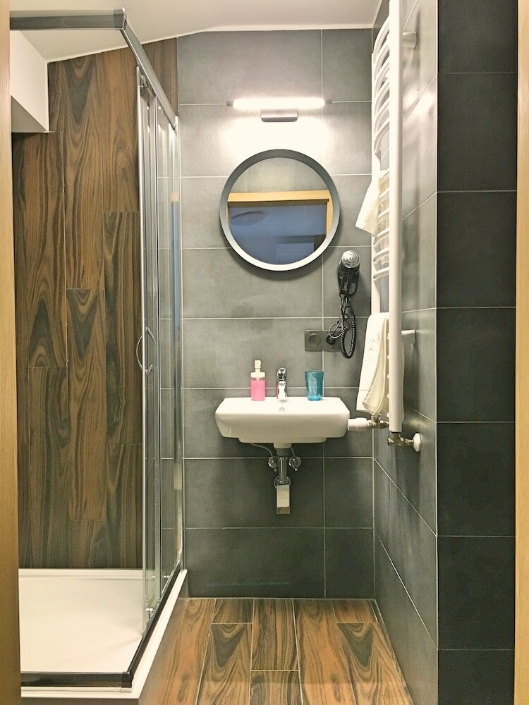Bob Apartments