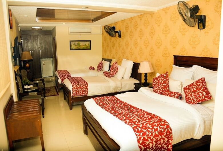 Hotel Holiday Grand Resort Bhurban