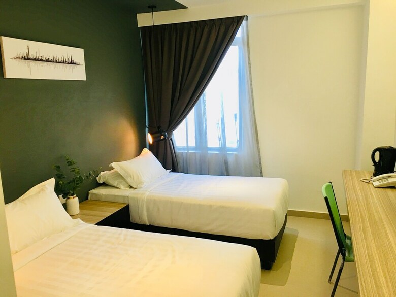 Enclave Hotel