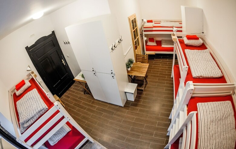 Hostal Turn Hostel