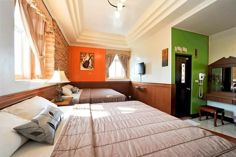 Bed & Breakfast Happiness