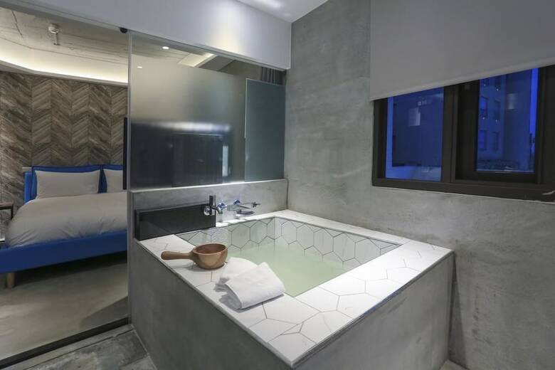 Mu Ku Hotel