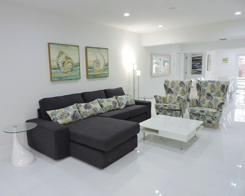 Casa Blanca 5/4 For 10 Guests Heated Pool, All New