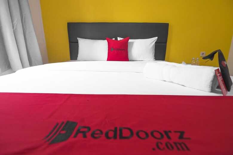 Hotel Reddoorz Near Itc Mangga Dua