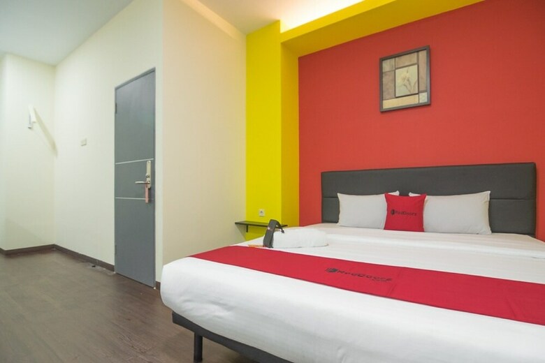 Hotel Reddoorz Near Itc Mangga Dua