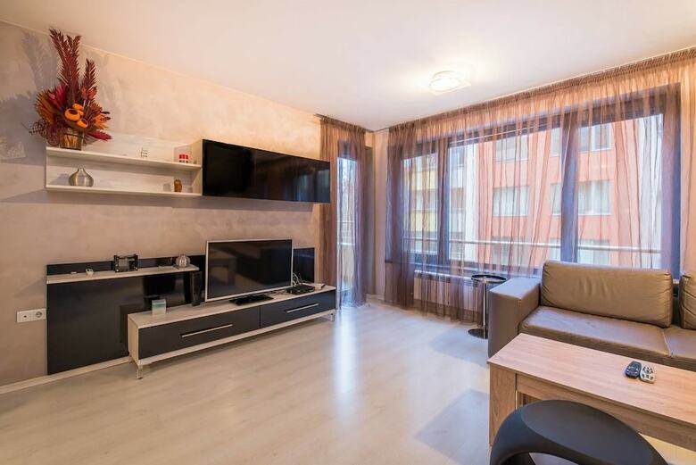 Fm Deluxe 1-bdr Apartment With Limited Access - Lozenetz