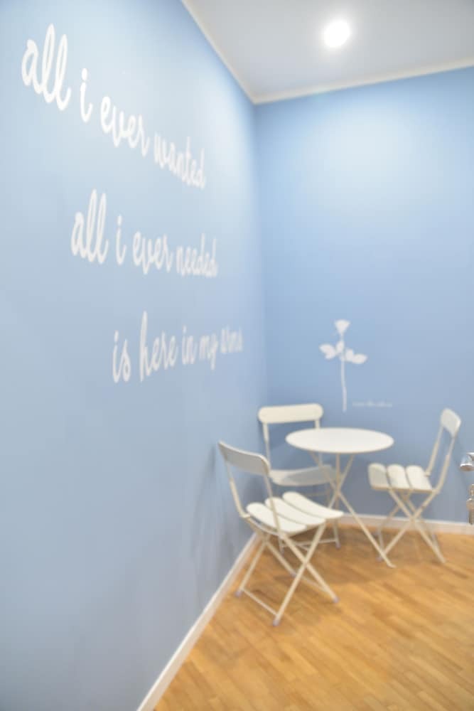 Hotel All You Need Is Rome Guesthouse