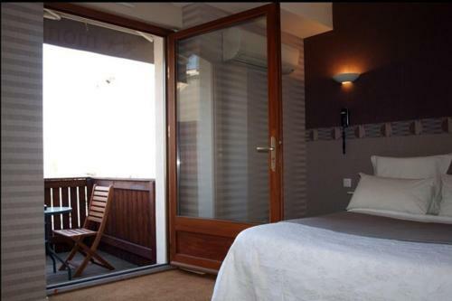 Monhotel
