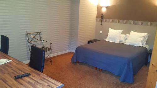 Monhotel