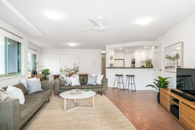 Apartment 2 Surfside