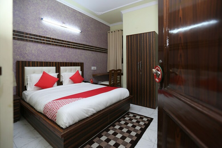 Hotel Oyo Townhouse 099 Sector 38, Gurgaon