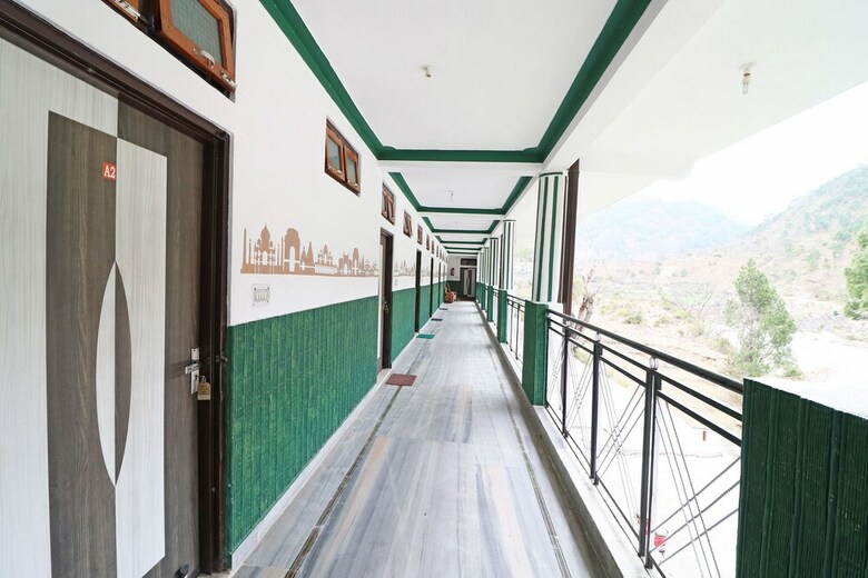Oyo 29369 Narayana Hotel And Resort,