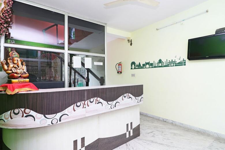 Oyo 29369 Narayana Hotel And Resort,