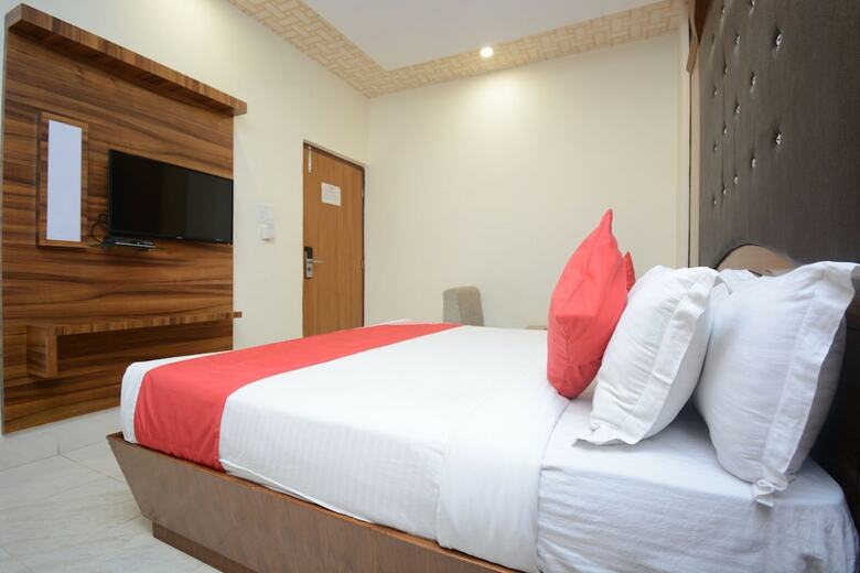 Oyo 31114 Hotel Pal Regency