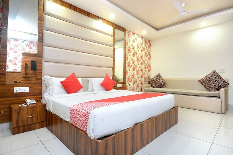 Oyo 31114 Hotel Pal Regency