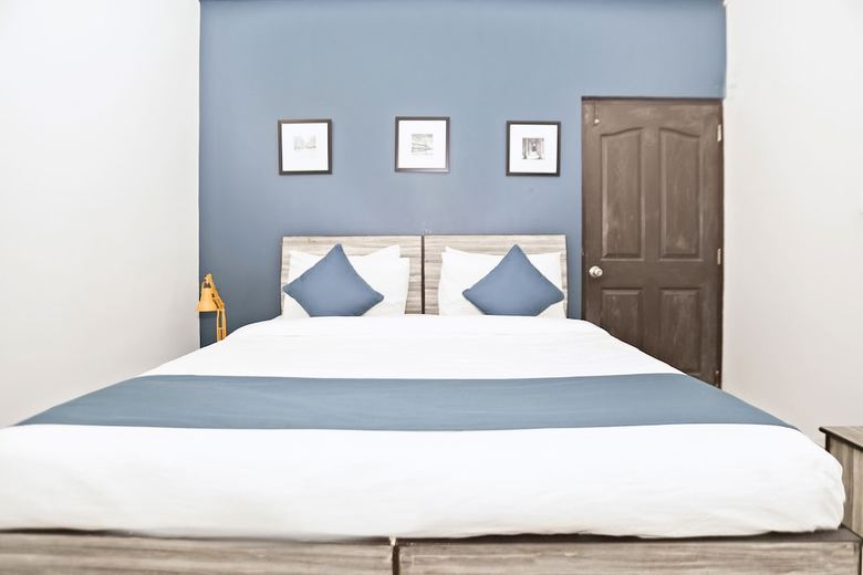 Hotel Silverkey Executive Stays 30271 Shoprix Mall Sector 61